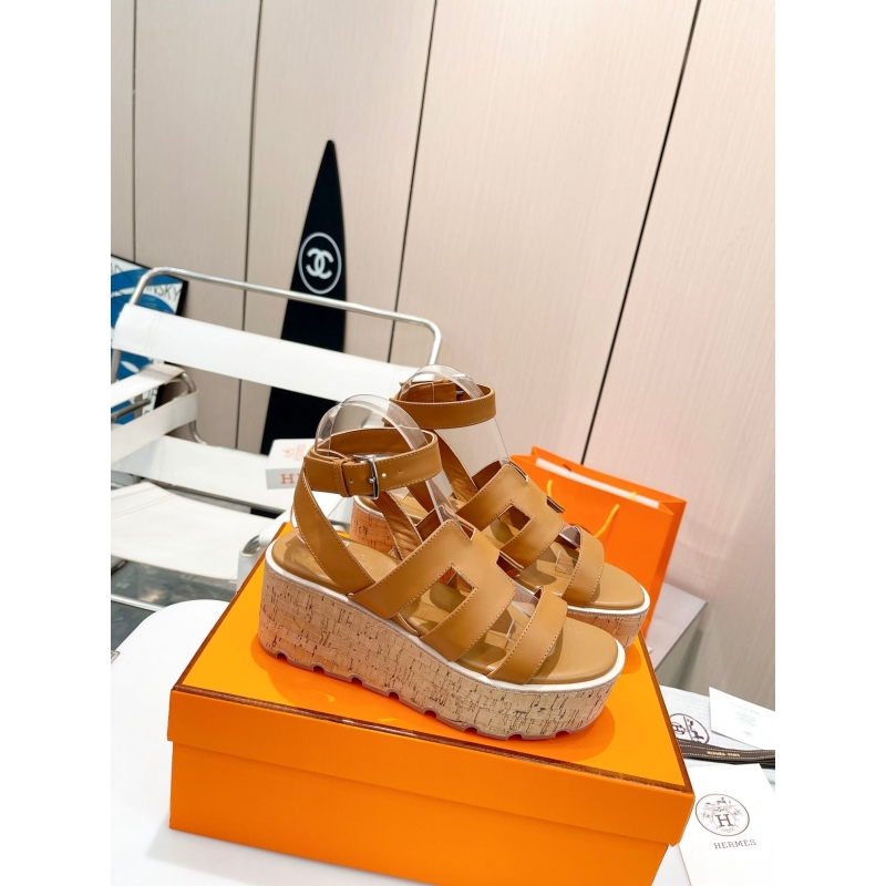 H**mes sandals
